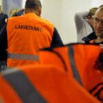 Luottamushenkilöille jaettiin varmuuden vuoksi lakkovahtiliivejä mahdollisten tukilakkojen valvonnan helpottamiseksi.
