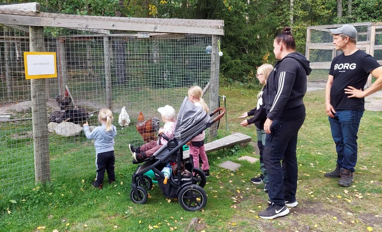 Keski-Suomen aluejärjestön perhetapahtuma Ysitien Lemmikkipuistossa